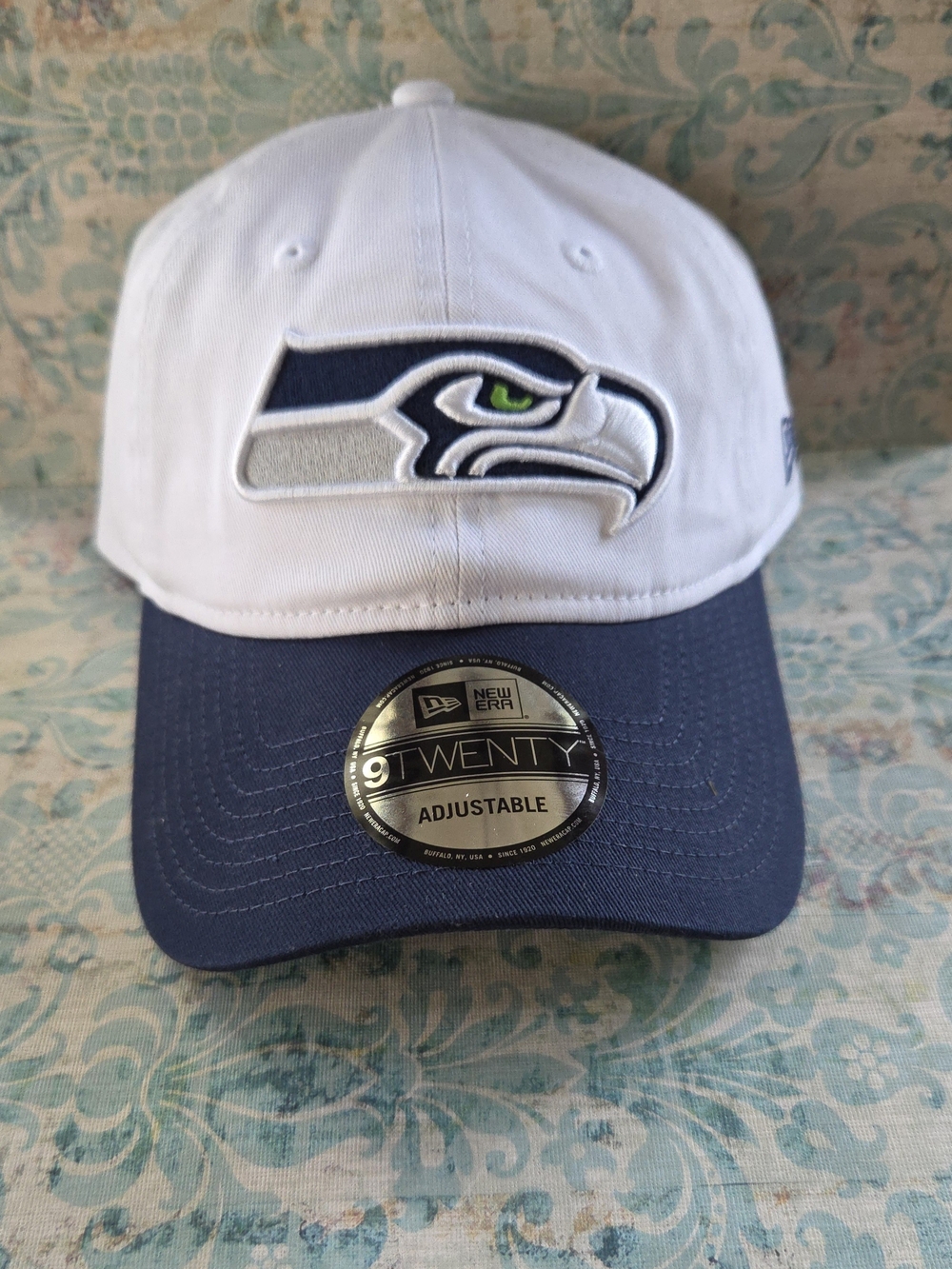 New Era White and Navy Seattle Seahawks 9TWENTY Adjustable Cap